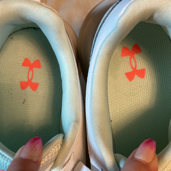 Womens Under Armour Sneakers - Picture 2 of 5